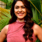 Mrunal Thakur in Andheri 1 cropped